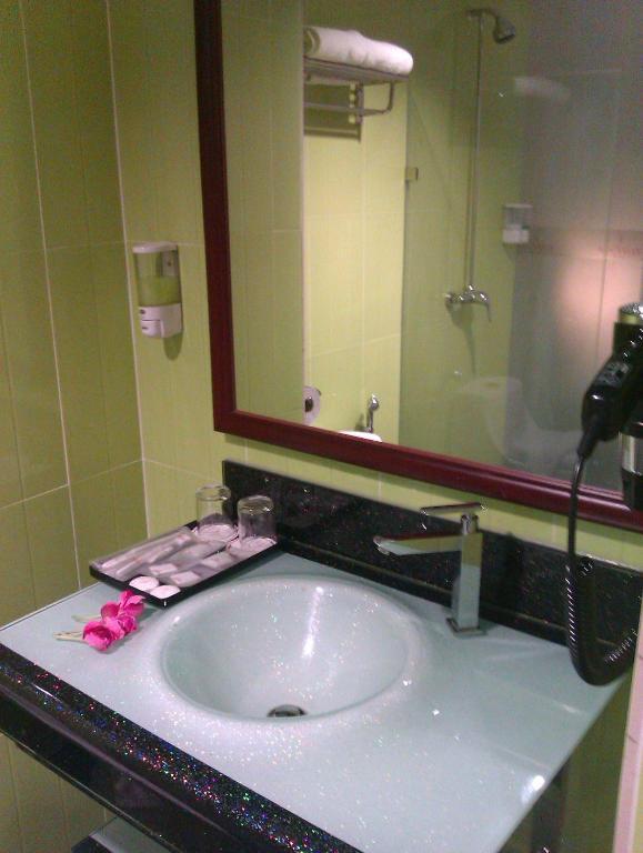 קולאי Nouvelle Hotel Johor חדר תמונה