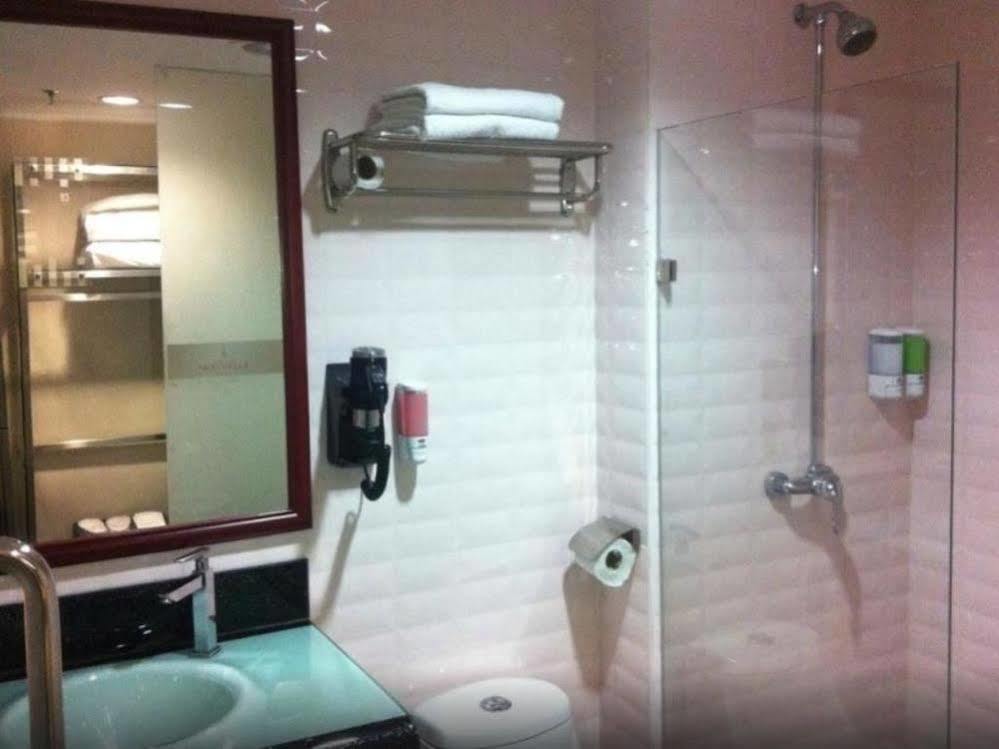 קולאי Nouvelle Hotel Johor מראה חיצוני תמונה
